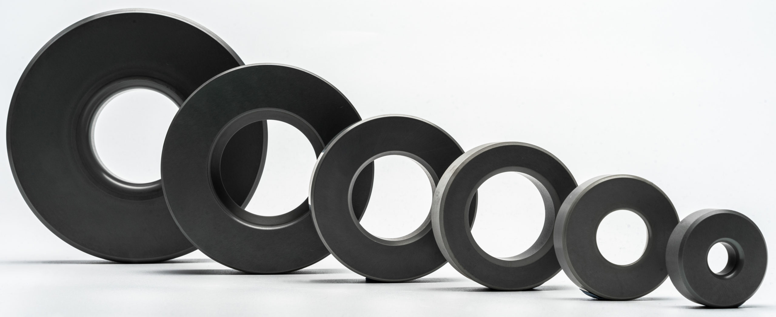 Sialon ceramic extrusion dies